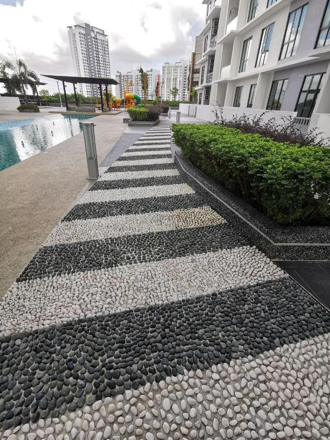 B2510 Paradigm Mall 2Br 6Pax Wifi Tvbox Netflix! Prime Area The Platino By Stay Johor Bahru Extérieur photo